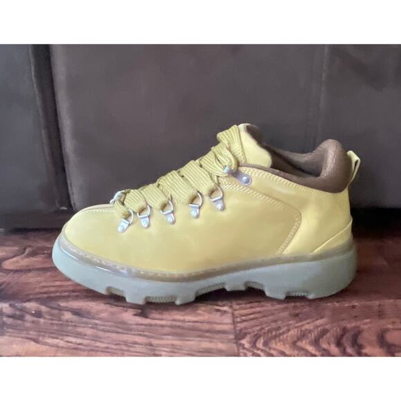 $1,195 NIB Burberry Trek Leather Low-Top Boots Sneakers Tan/Gray Men\'s 45(12) main image 4